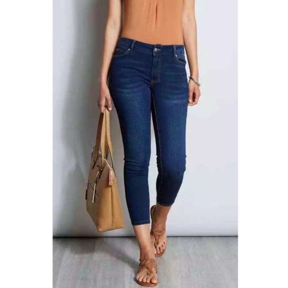 🚨 FINAL SALE 🚨 Tahari Kelly Mid Rise Skinny Matoury Wash Blue, 8 (29) Cropped